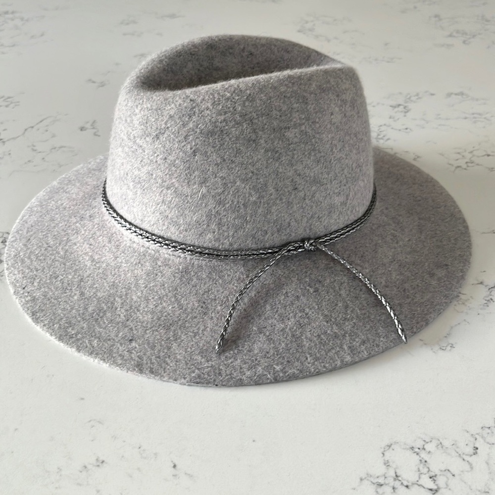 Gap 100% wool gray color woman’s fedora hat - Picture 3 of 12